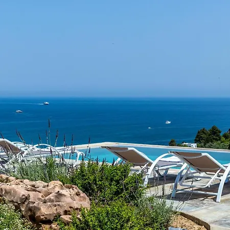 Myli - Skopelos Town
