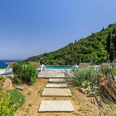 Myli - Skopelos Town